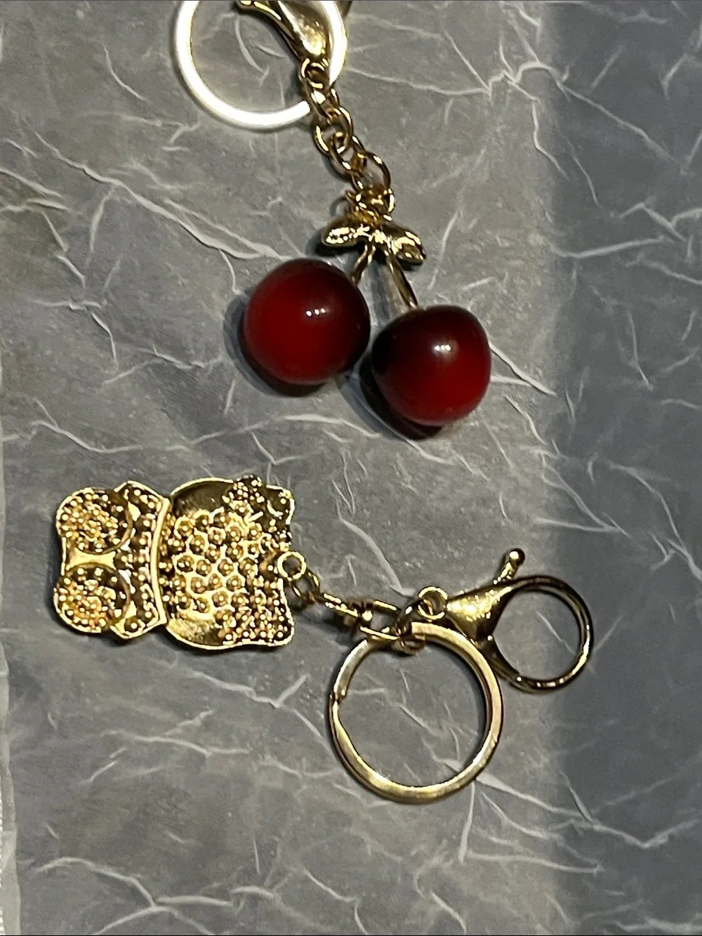 N/A keychain back